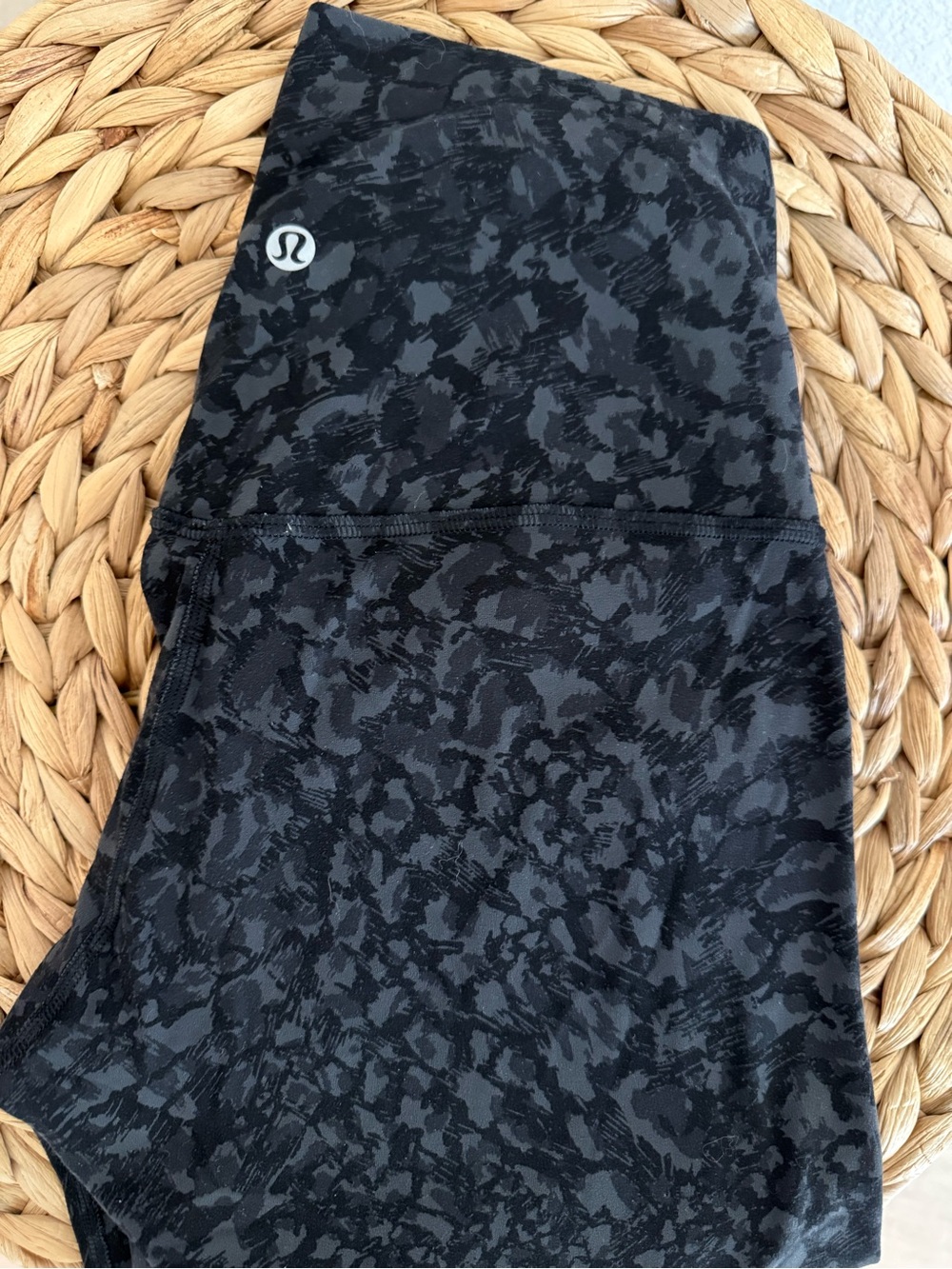 Lululemon Align 28” Black Leopard